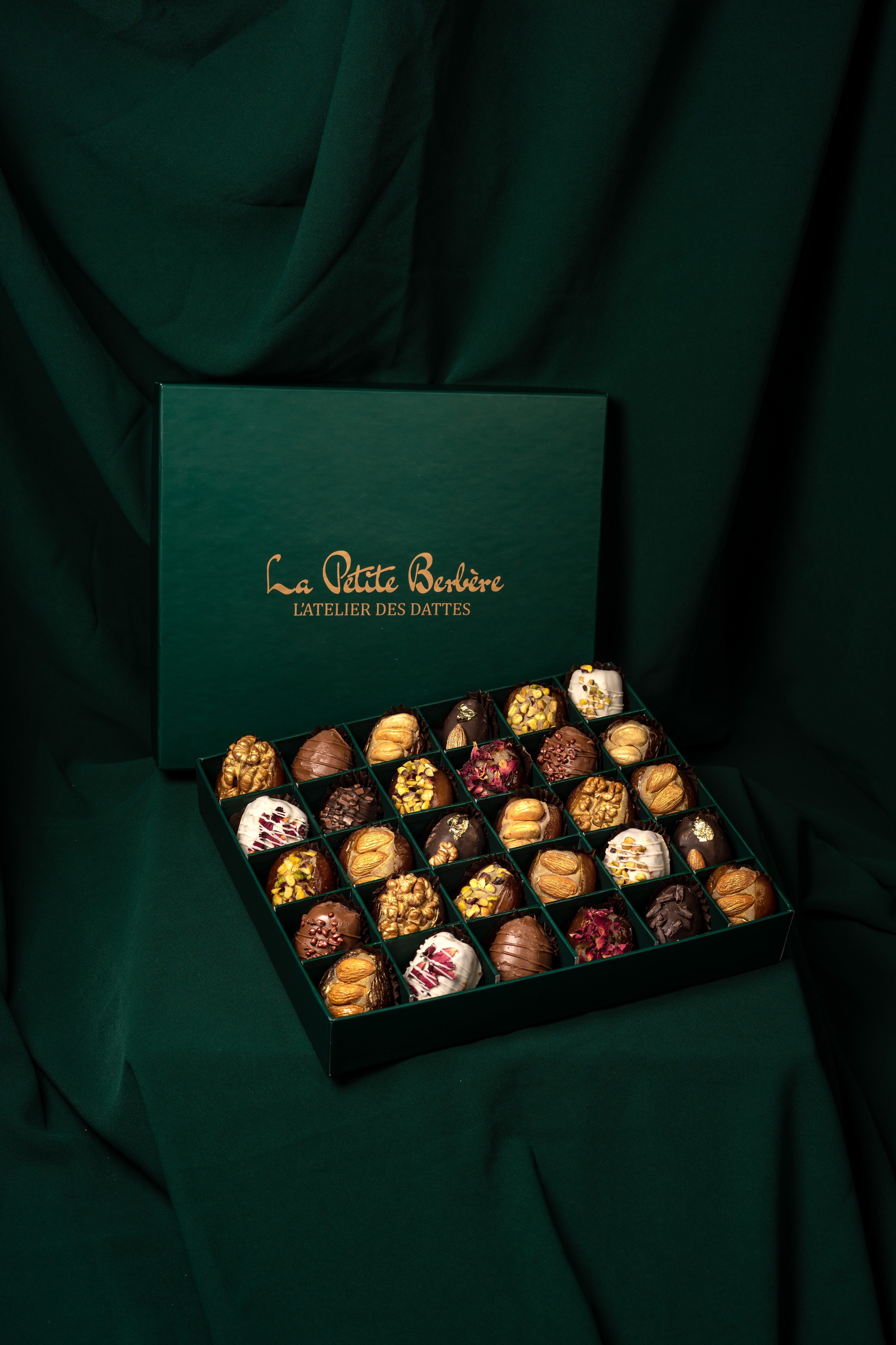 COFFRET DATTES  FOURRÉES 30 PIÈCES